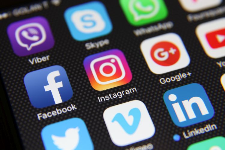 impacto redes sociales semrush
